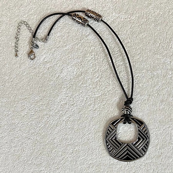 Black & Silver Tone “Vibe” Necklace, With Box - Picture 4 of 11